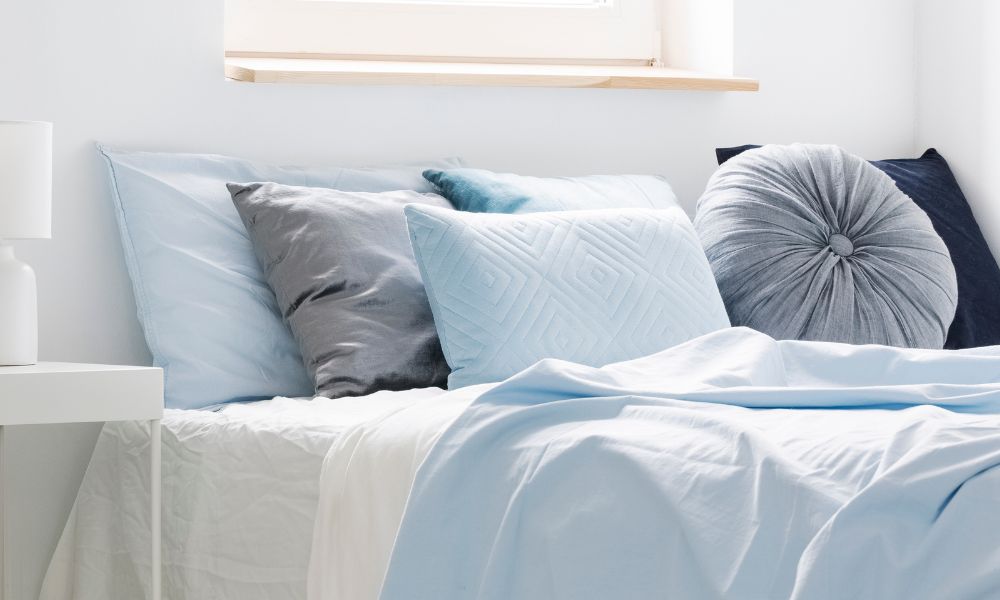 What Color Bedsheets Should You Use for Great Sleep?
