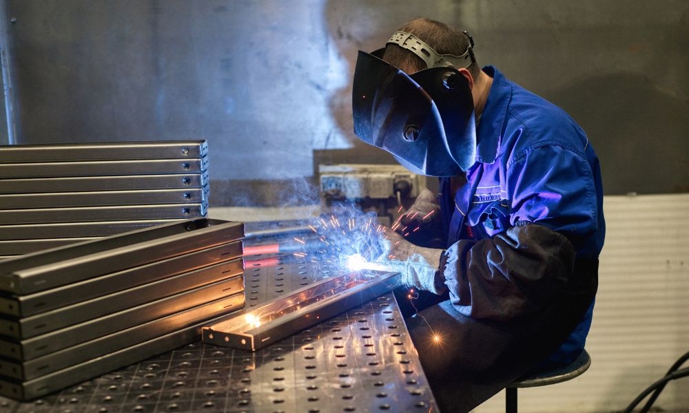 Reasons To Pursue a Career in Metal Fabrication