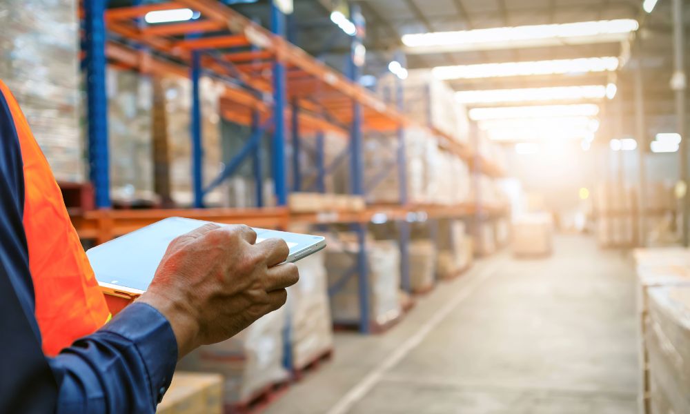 Ways for Warehouses To Deal With Labor Shortages